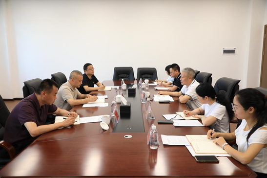 四川警察华体育app官方下载来校调研交流.png